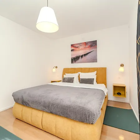 With Parking Space - Lozice, - 22215 Appartement Vir